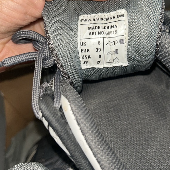 Like new balenciaga Track 2 sneakers grey and white size 9 US women’s size 7 - Picture 6 of 7